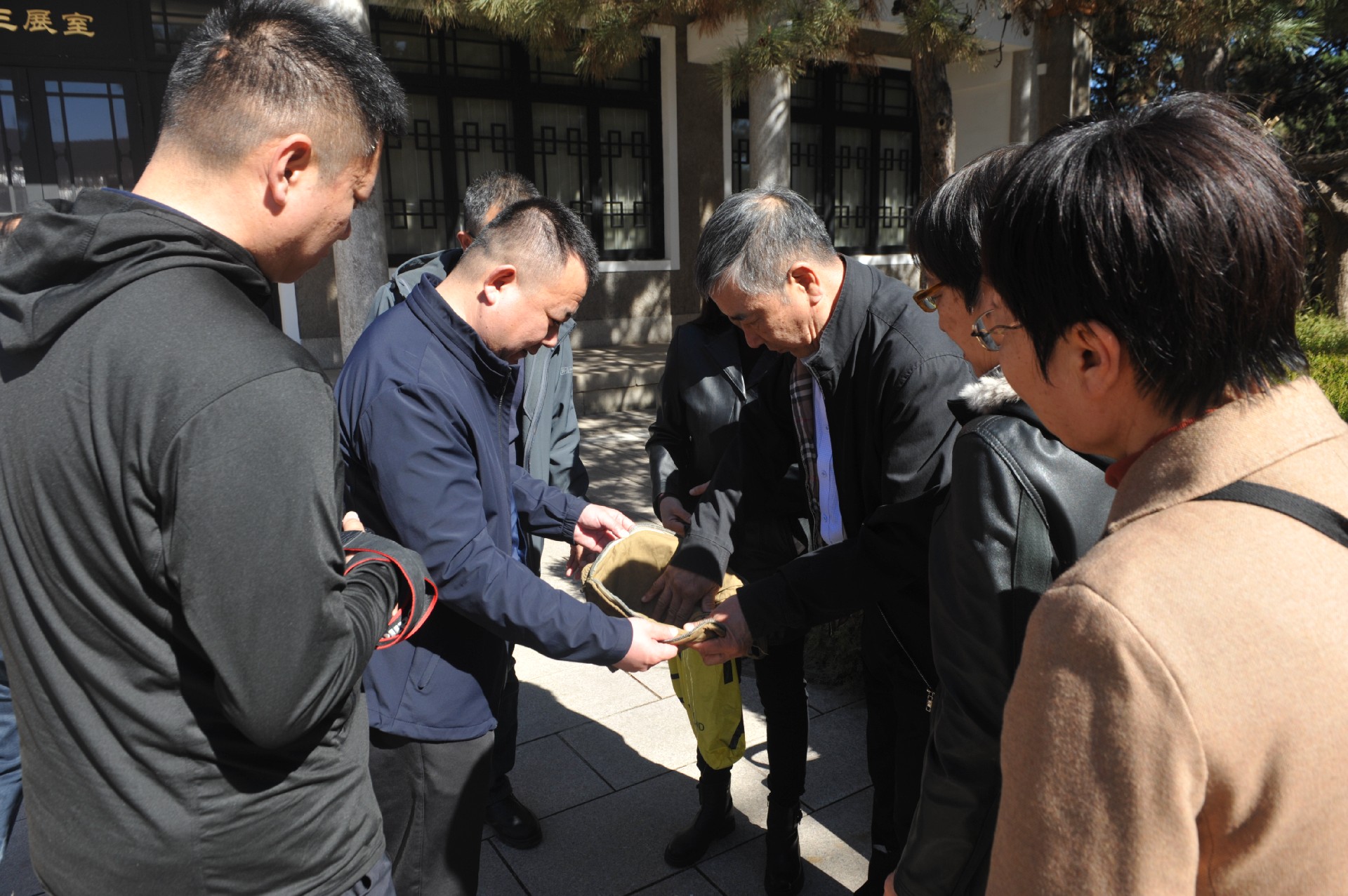 1745564395131283.jpg 1745564395131283.jpg